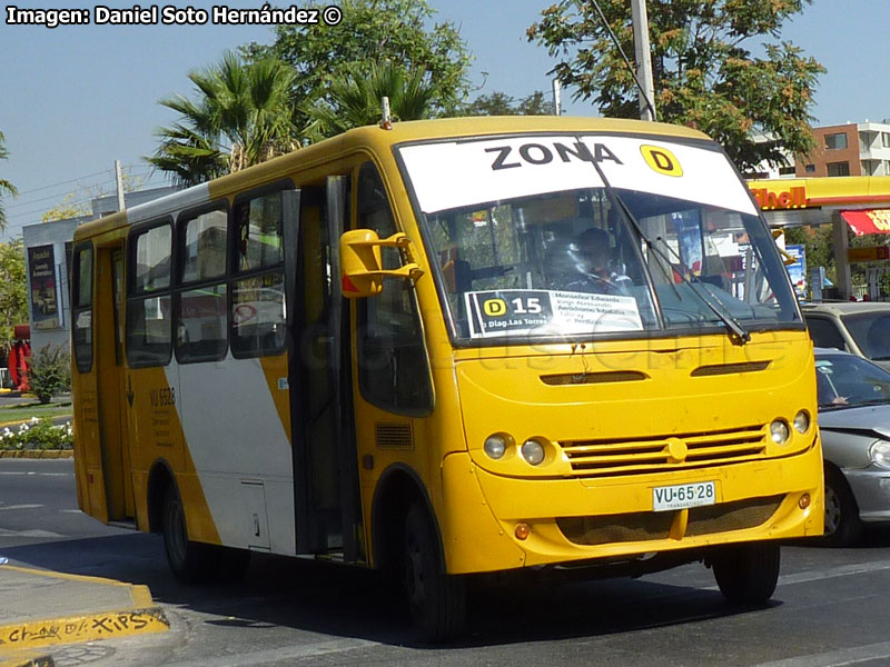 Induscar Caio Piccolo / Mercedes Benz LO-915 / Servicio Alimentador D-15