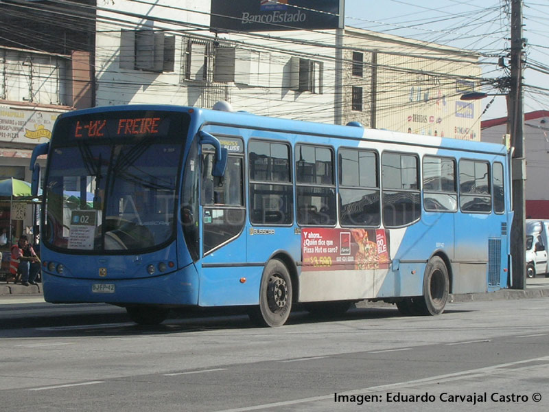 Busscar Urbanuss Pluss / Mercedes Benz O-500U-1725 / Servicio Alimentador E-02