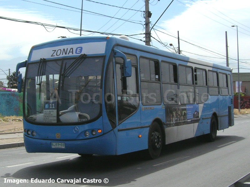Busscar Urbanuss Pluss / Mercedes Benz O-500U-1725 / Servicio Alimentador E-11