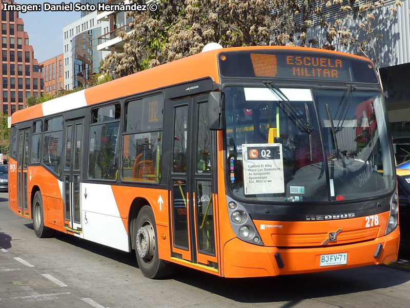 Neobus Mega / Volvo B-7R-LE / Servicio Alimentador C-02