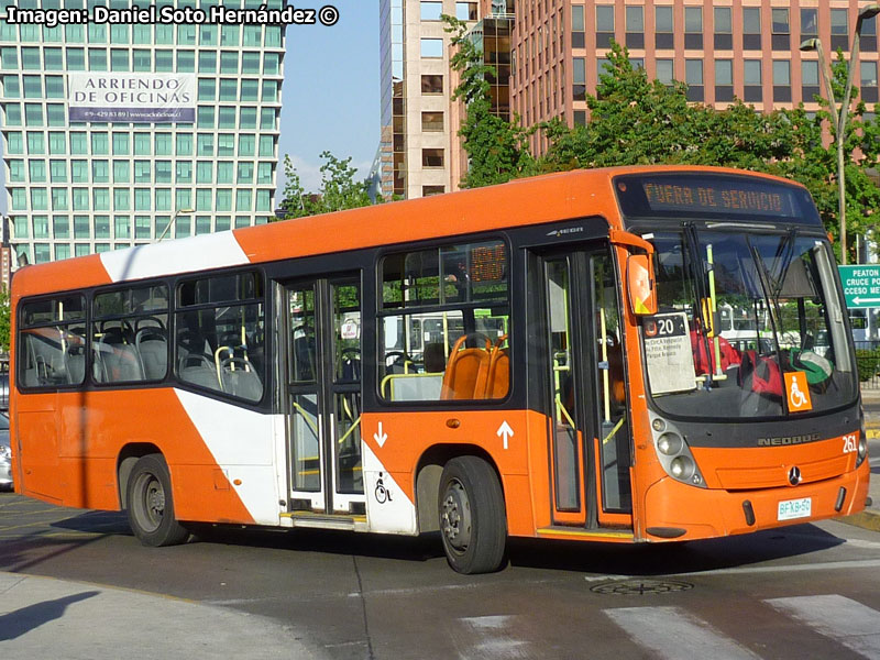 Neobus Mega / Mercedes Benz OH-1115L-SB / Servicio Alimentador C-20