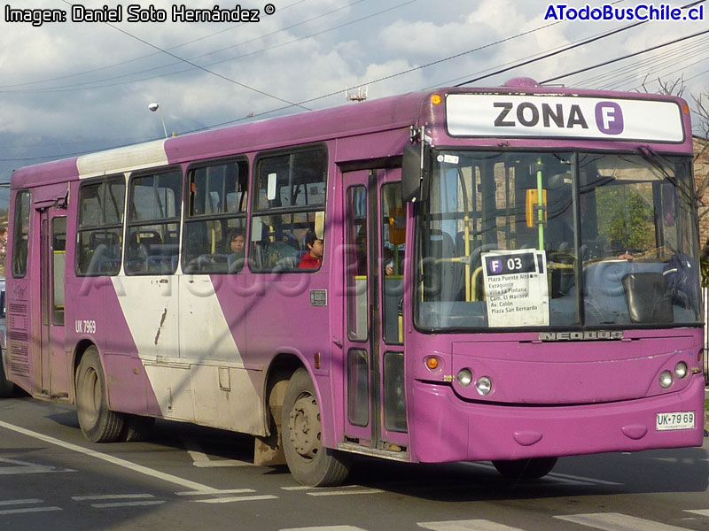 Neobus Mega / Mercedes Benz OH-1420 / Servicio Alimentador F-03