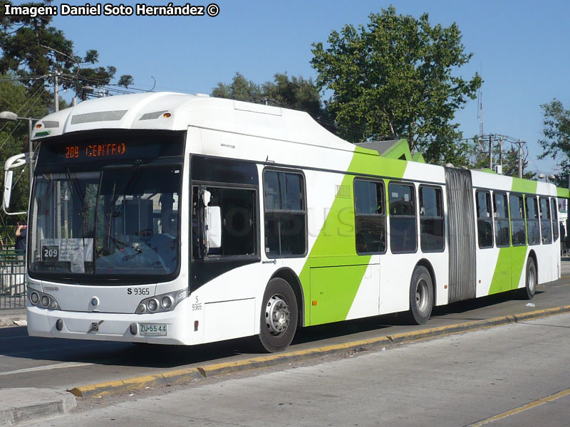 Induscar Caio Mondego LA / Volvo B-9SALF / Servicio Troncal 209