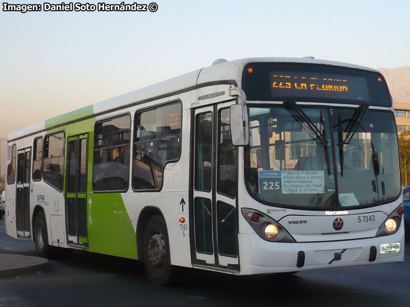 Marcopolo Gran Viale / Volvo B-7R-LE / Servicio Troncal 225