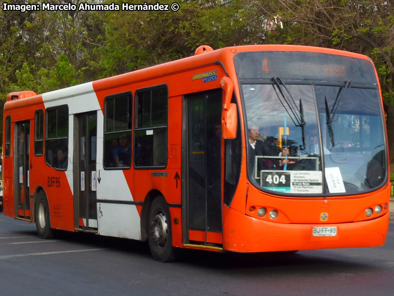 Busscar Urbanuss Pluss / Volvo B-7R-LE / Servicio Troncal 404