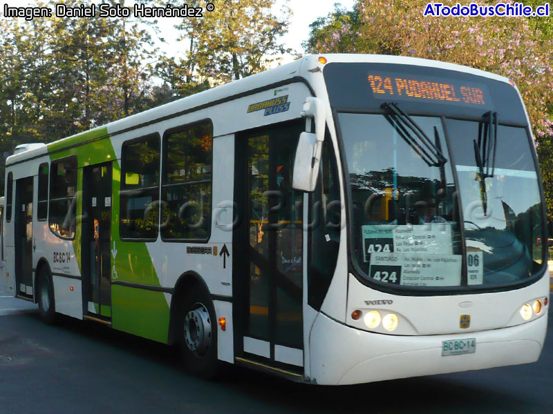 Busscar Urbanuss Pluss / Volvo B-7R-LE / Servicio Troncal 424