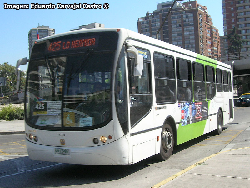 Busscar Urbanuss Pluss / Volvo B-7R-LE / Servicio Troncal 425