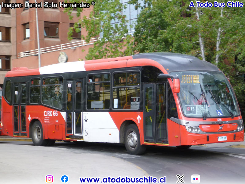 Neobus Mega BRS / Volvo B-7R-LE / Servicio Alimentador C-15