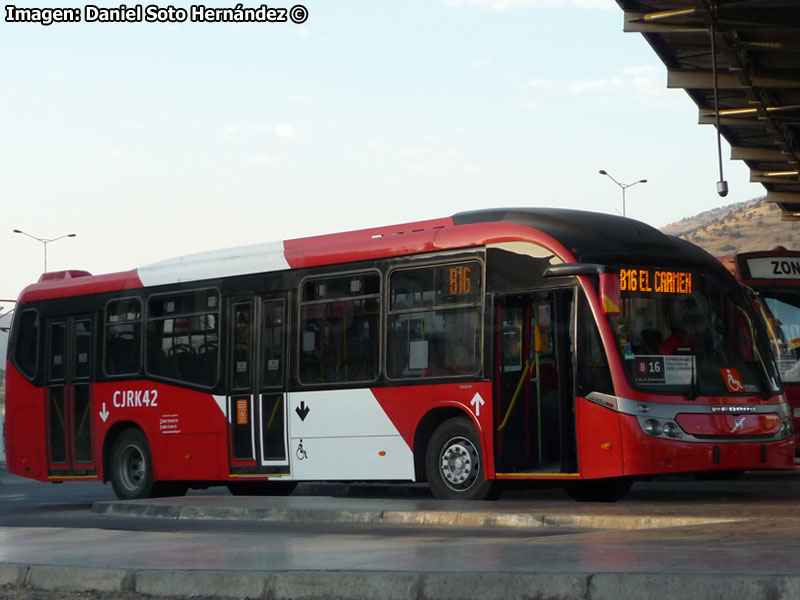 Neobus Mega BRS / Volvo B-7R-LE / Servicio Alimentador B-16