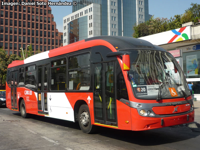 Neobus Mega BRS / Volvo B-7R-LE / Servicio Alimentador C-20