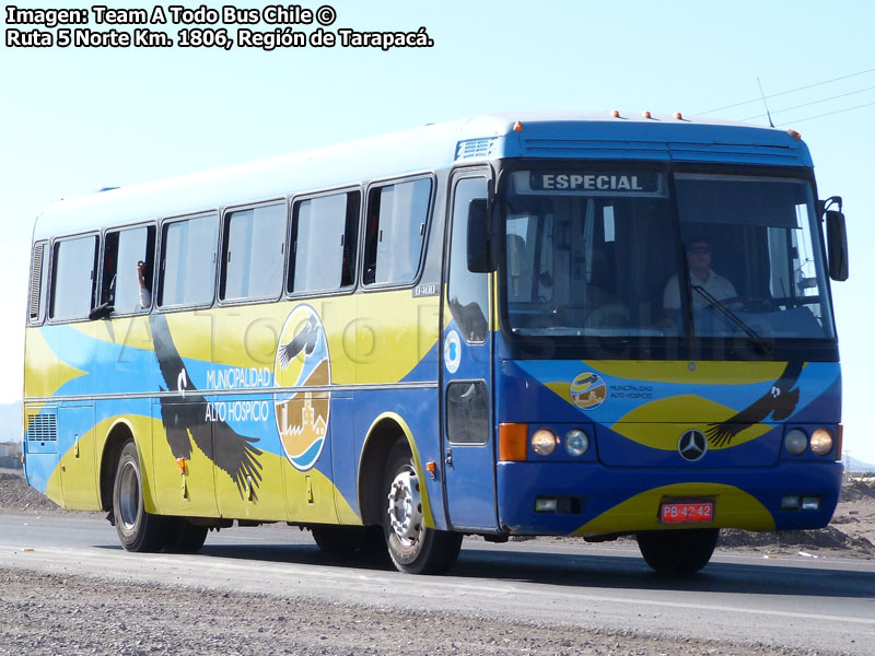 Mercedes Benz O-400RS / I. M. de Alto Hospicio (Región de Tarapacá)