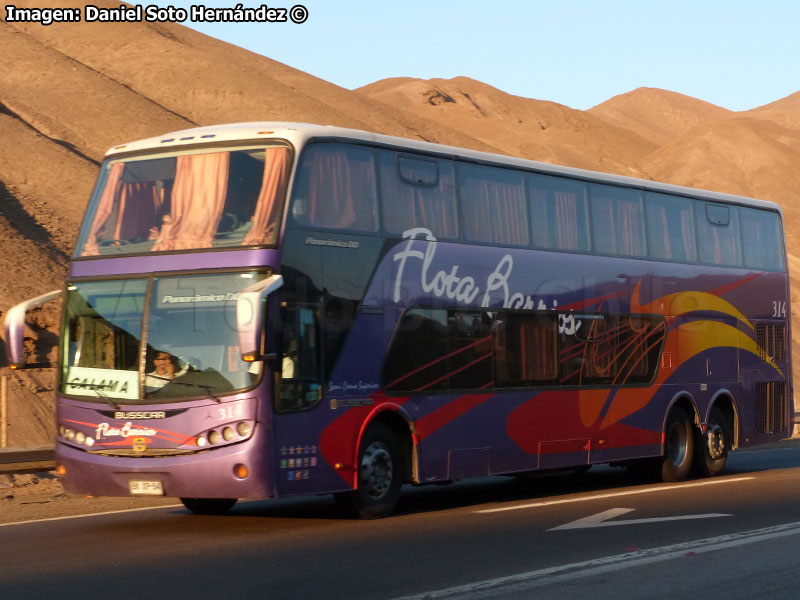 Busscar Panorâmico DD / Mercedes Benz O-500RSD-2442 / Flota Barrios