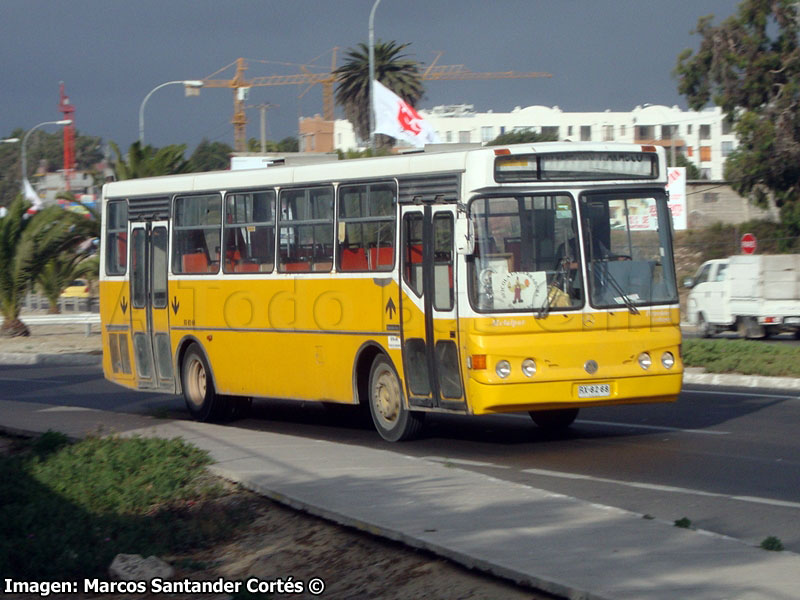 Metalpar Petrohué 2000 / Mercedes Benz OH-1420 / Avícola La Herradura