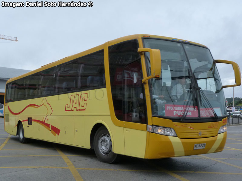 Busscar Vissta Buss LO / Mercedes Benz O-400RSE / Buses JAC