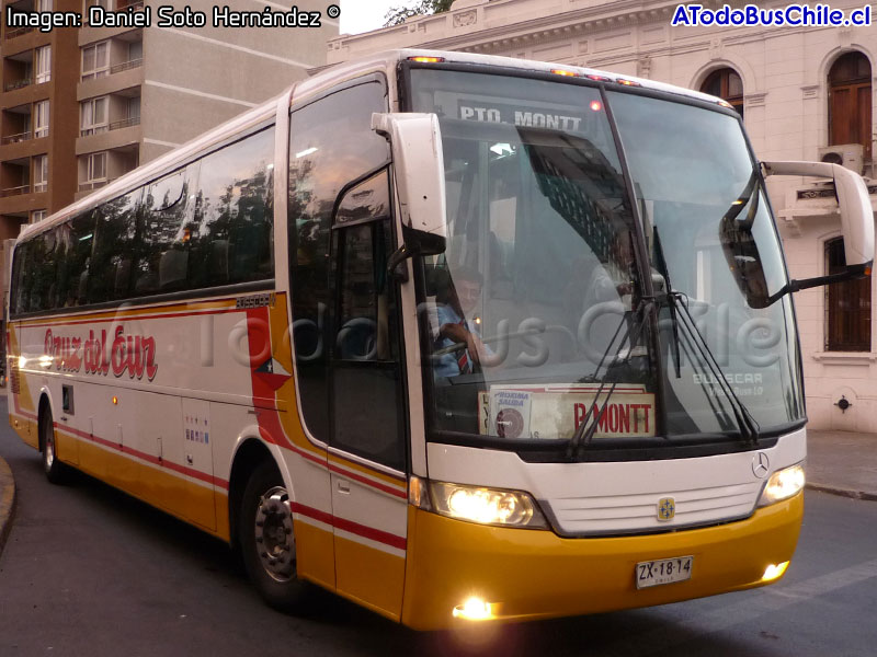 Busscar Vissta Buss LO / Mercedes Benz O-400RSE / Cruz del Sur