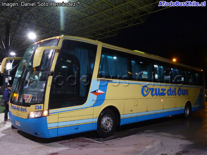 Busscar Vissta Buss LO / Volvo B-12R / Cruz del Sur