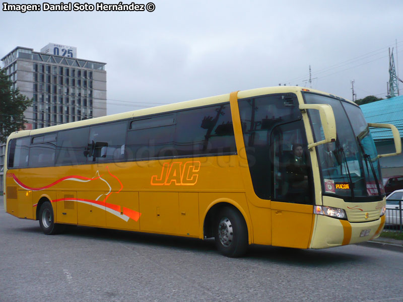 Busscar Vissta Buss LO / Mercedes Benz O-400RSE / Buses JAC