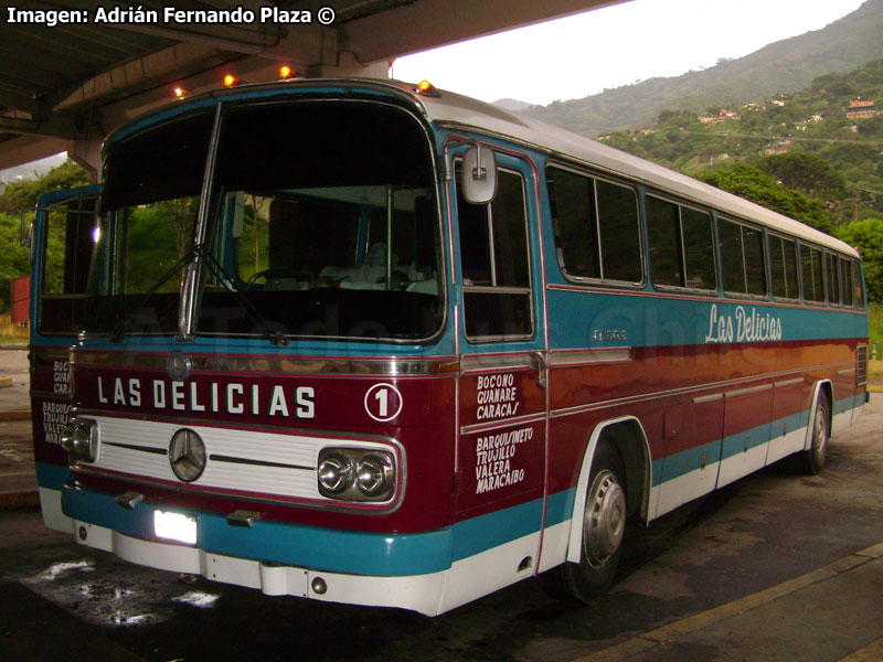 Mercedes Benz O-302ÜN / Expreso Las Delicias (Venezuela)