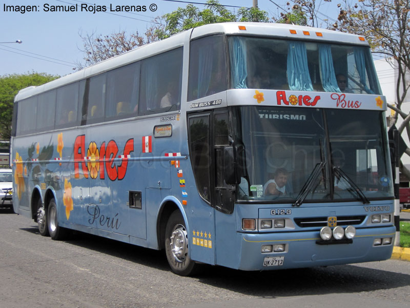 Busscar Jum Buss 400P / Volvo B-12B / Transportes Flores Hnos. (Perú)