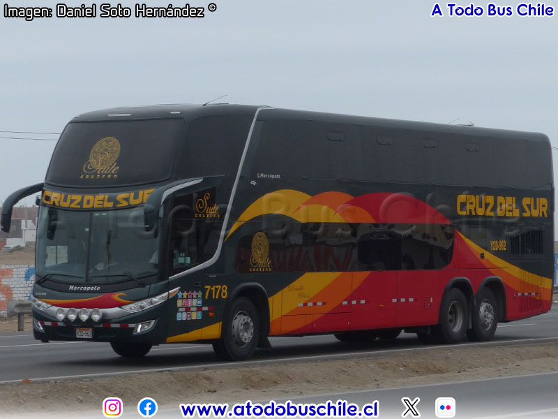 Marcopolo Paradiso G7 1800DD / Volvo B-430R / Cruz del Sur Perú