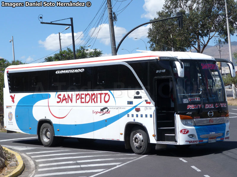 Carrocerías Cepeda Liderline 2015 / Hino AK500-1526 / San Pedrito (Ecuador)