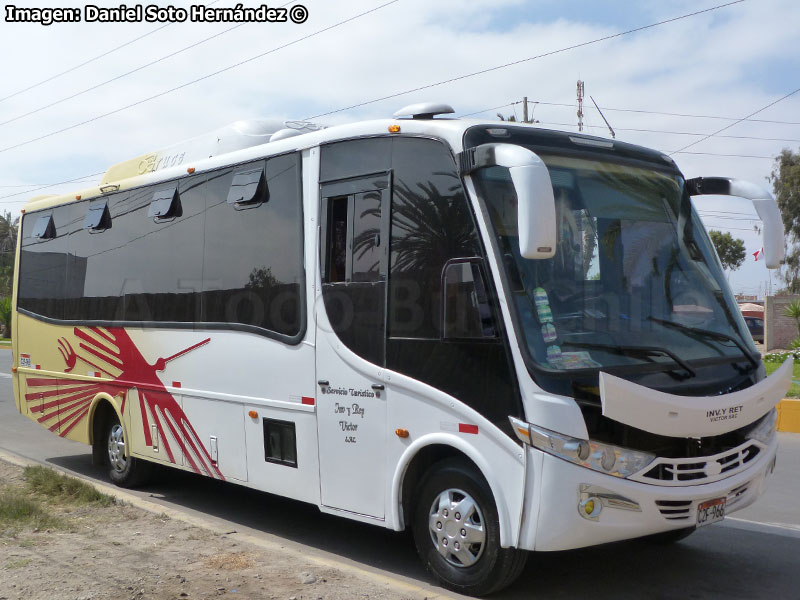 Carrocerías Bruce / Mercedes Benz LO-915 / Servicios Turísticos Víctor S.A.C. (Perú)