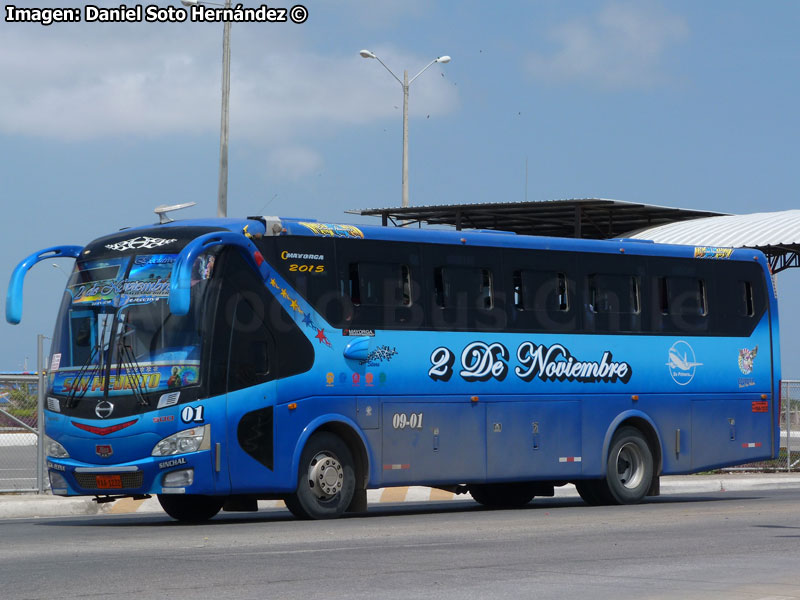 Carrocerías Mayorga 2015 / Hino AK500-1726 / Cooperativa 2 de Noviembre (Ecuador)