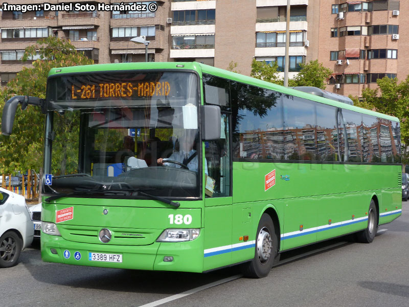 Mercedes Benz Integro BlueTec5 / Línea N° 261 CRTM Madrid (Argabus - España)