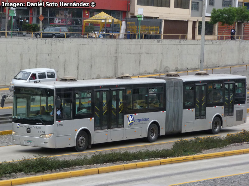 King Long XMQ6181G / TATSA / Línea EX-5 Naranjal - Plaza Flores BRT Metropolitano de Lima (Perú)