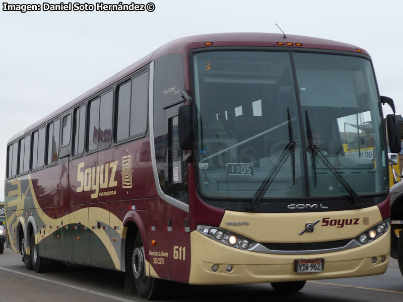 Comil Campione 3.45 / Volvo B-430R / Soyuz (Perú)