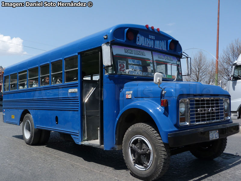 Blue Bird / GMC 6000 / Línea N° 2 Servicio Urbano La Paz (Bolivia)