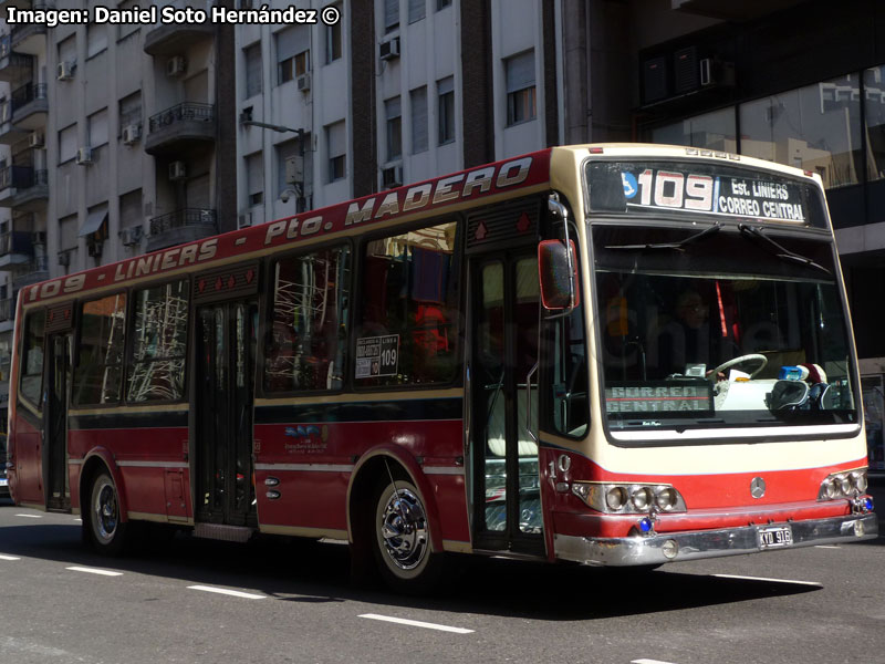 NuovoBus Menghi / Mercedes Benz OH-1618L-SB / Línea N° 109 B° Liniers - Correo Central (Buenos Aires - Argentina)