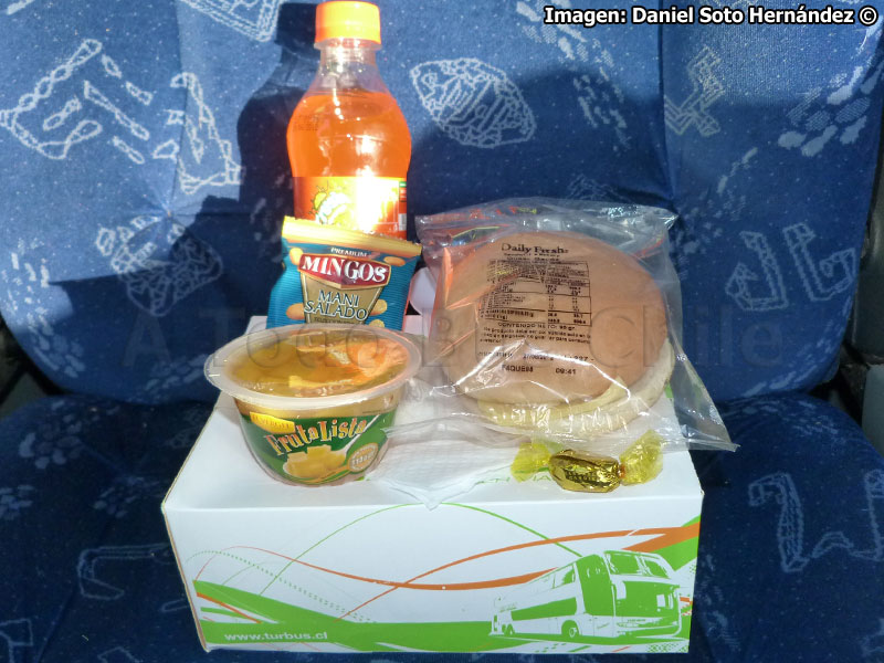 Servicio de Snack Cama Premium Tur Bus