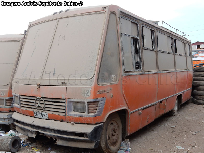 Caio Carolina III / Mercedes Benz LO-708E / Transportes Línea Dos S.A. (Arica)