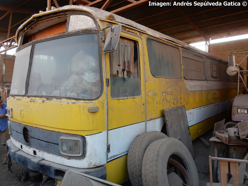 Mercedes Benz O-302ÜHN / Particular