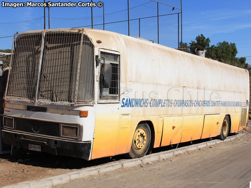 Mercedes Benz O-303RHH / Particular