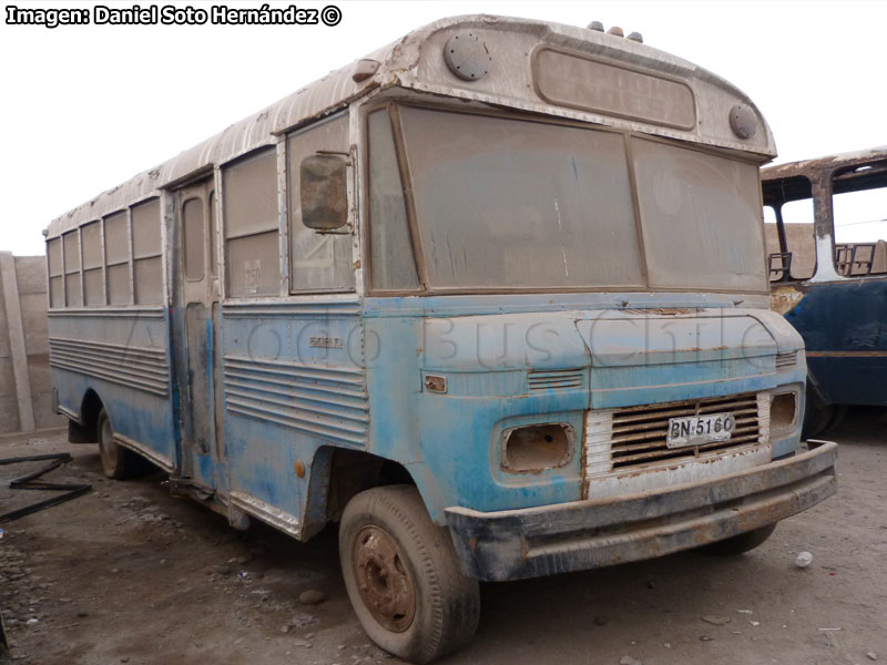 Blue Bird / Mercedes Benz LO-608D / ETRAPAS S.A. Arica