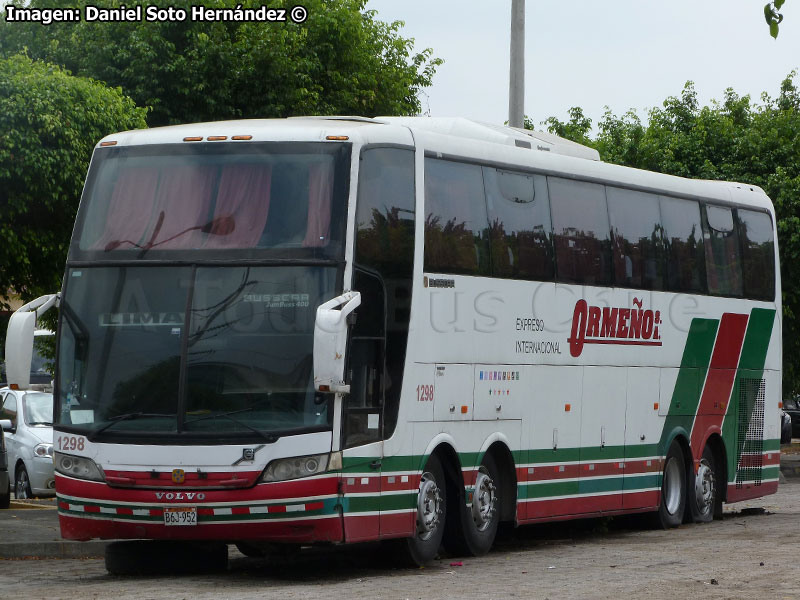 Busscar Jum Buss 400 / Volvo B-12R 8x2 / Expreso Internacional Ormeño (Perú)