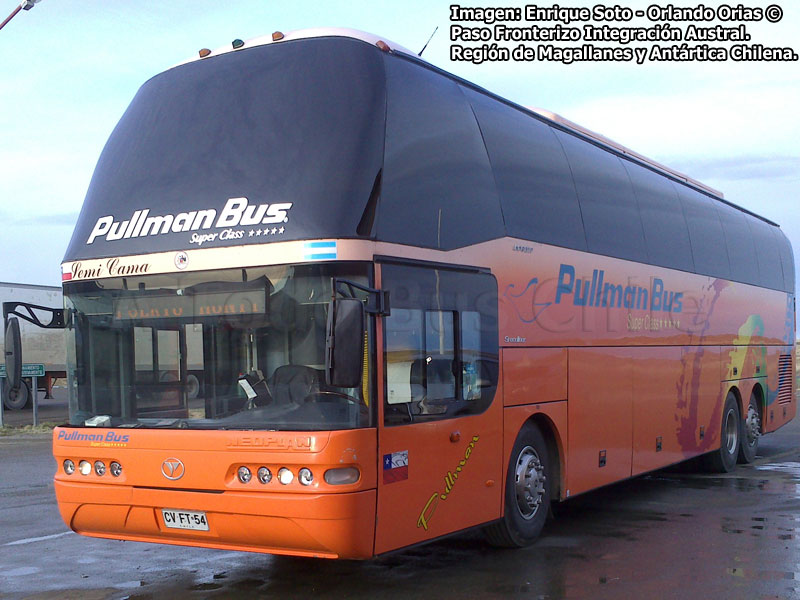 Young Man Spaceliner JNP6137F / Pullman Bus Sur