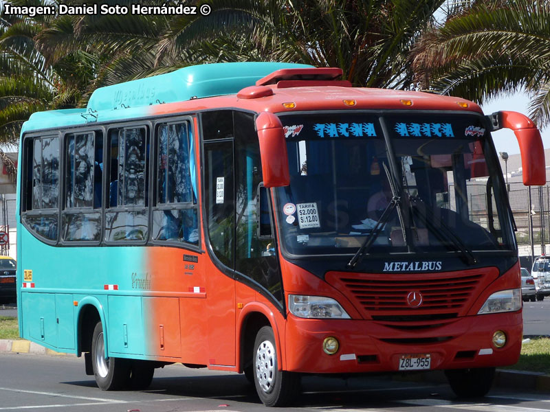 Metalbus / Mercedes Benz LO-915 / Servicio Internacional Arica - Tacna (Perú)