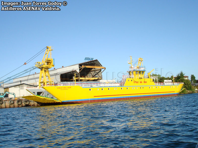 Transbordador Cruz del Sur II / Naviera Cruz del Sur Ltda.