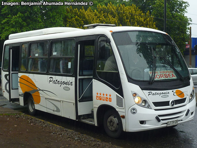 Neobus Thunder + / Mercedes Benz LO-915 / Patagonia Travel