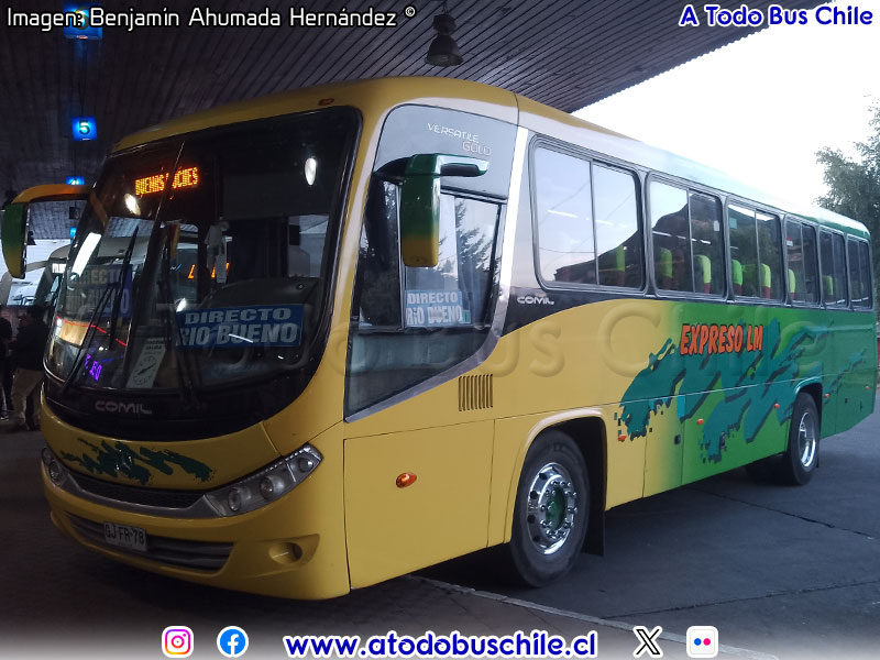 Comil Versatile Gold / Mercedes Benz OF-1721 BlueTec5 / Expreso LM