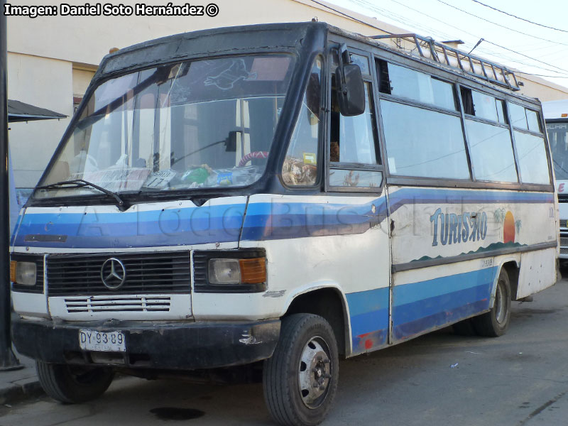 Sport Wagon Panorama / Mercedes Benz LO-809 / Buses Pizarro