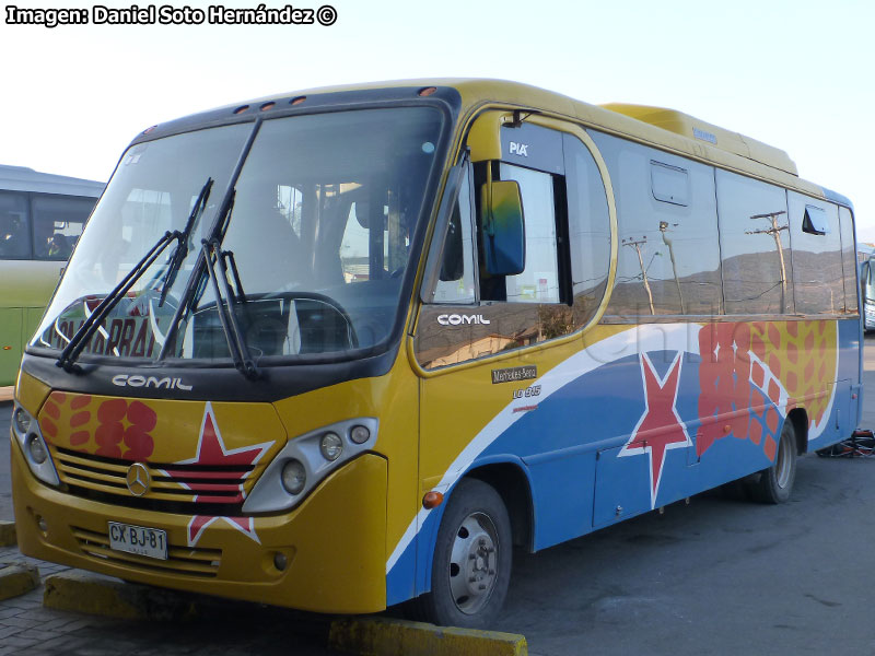 Comil Piá / Mercedes Benz LO-915 / Expreso Rojas