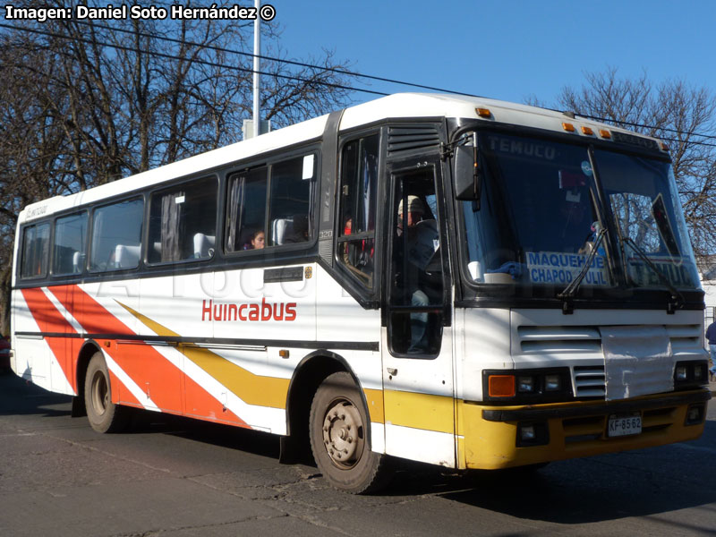 Busscar El Buss 320 / Mercedes Benz OF-1318 / HuincaBus