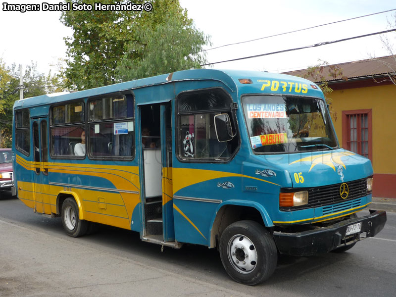 DE.CA.RO.LI. DECA 2 / Mercedes Benz LO-809 / Buses Portus (Los Andes)