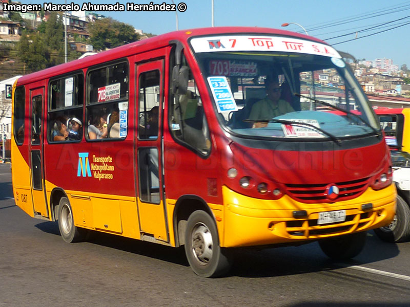 Neobus Thunder+ / Mercedes Benz LO-712 / TMV 7 Top Tur S.A.