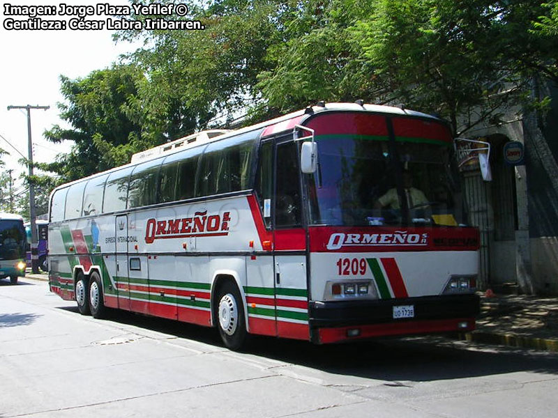 Neoplan Jetliner / Expreso Internacional Ormeño (Perú)