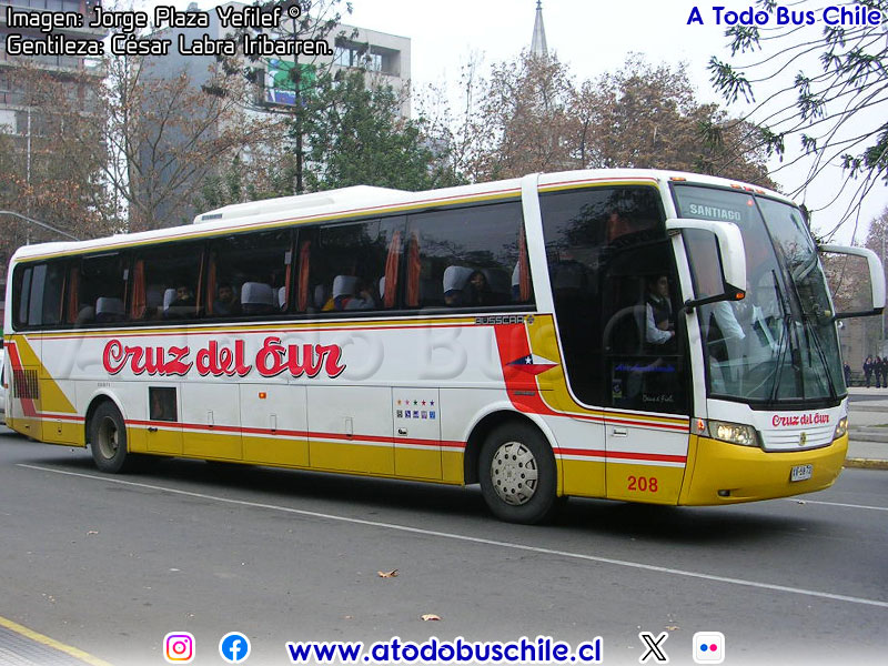 Busscar Vissta Buss LO / Mercedes Benz O-400RSE Eletrônico / Cruz del Sur